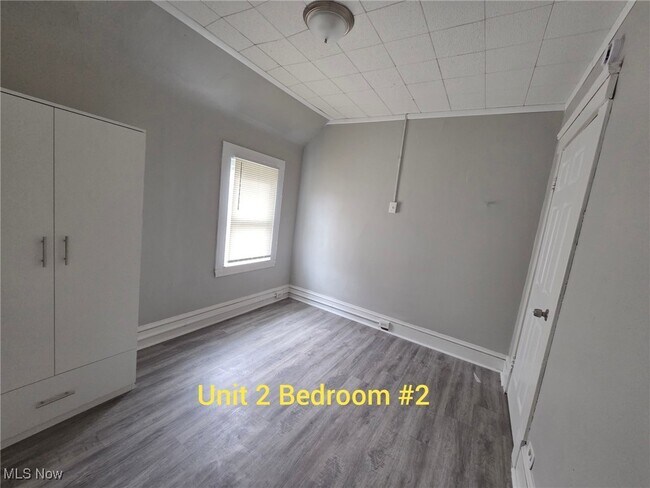 Building Photo - 3658 W 58th St