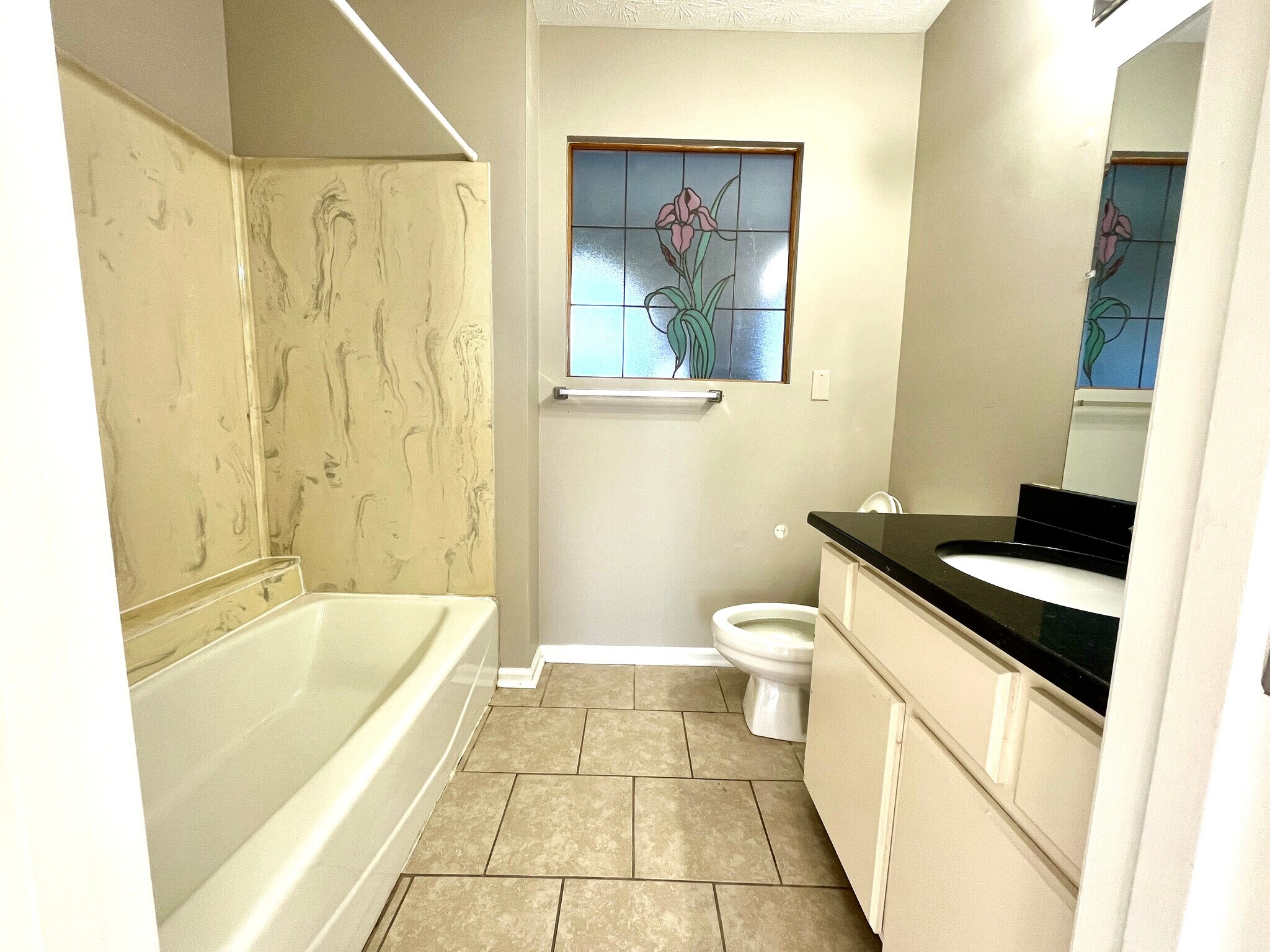 Building Photo - 3660 Walden Dr