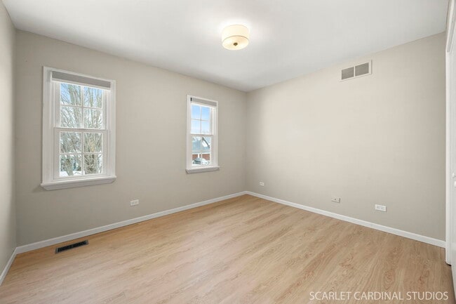 Building Photo - 1N106 Papworth St