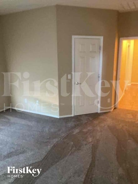 Building Photo - 4614 W Fortune Dr