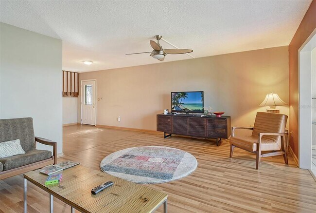 Building Photo - 1601 Bayhouse Point Dr
