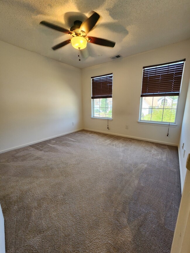 Building Photo - 276 Weatherford Way