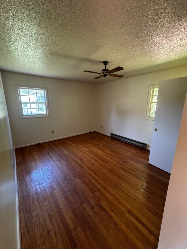 Building Photo - 3 Bedroom with 1 Bath Single Family Home in Shelby, NC