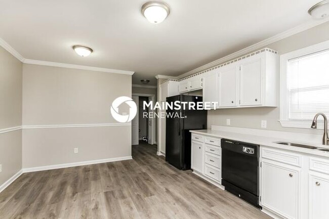 Building Photo - 101 St Martins Ln