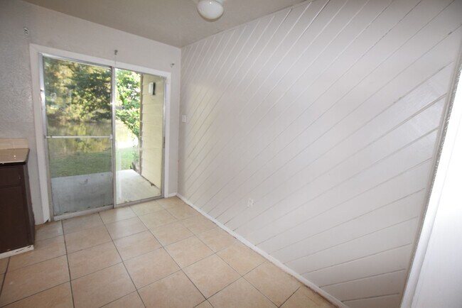 Building Photo - 3916 Crayrich Cir