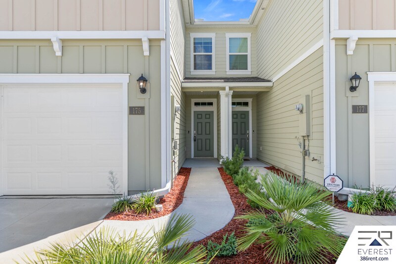 Building Photo - 152 Redbud Rd