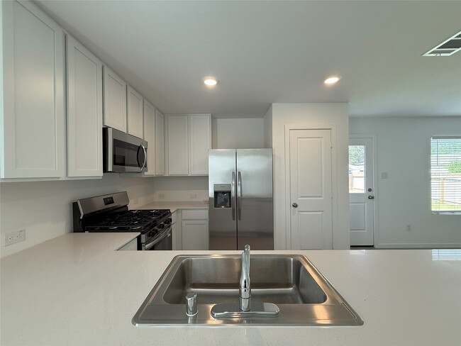 Building Photo - 25777 John Wayne Dr