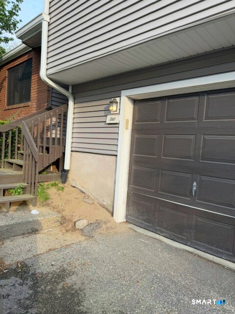 Building Photo - 310 Mill Pond Dr