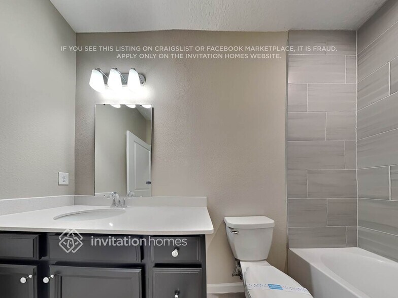 Building Photo - 9871 Lemon Balm Wy