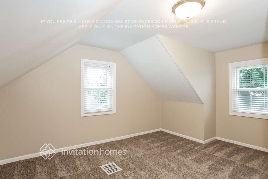 Building Photo - 1111 Brookwood St