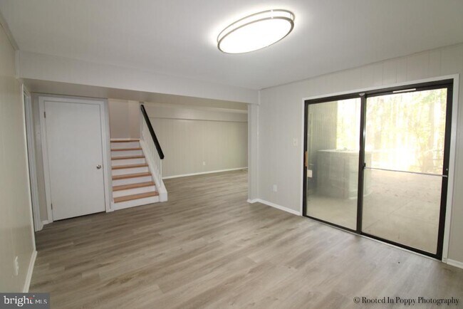 Building Photo - 20423 Meadow Pond Pl