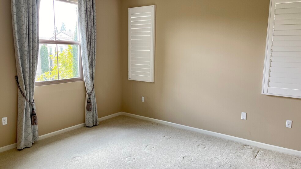 Building Photo - 155 Bishop Lndg