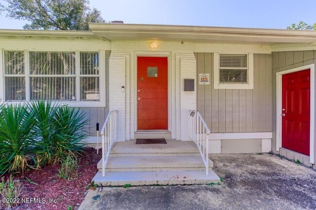 Building Photo - 1058 Willis Dr