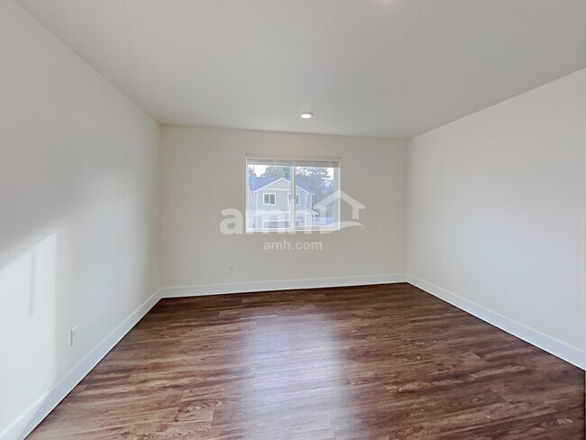 Building Photo - 19311 17th Ave Ct E