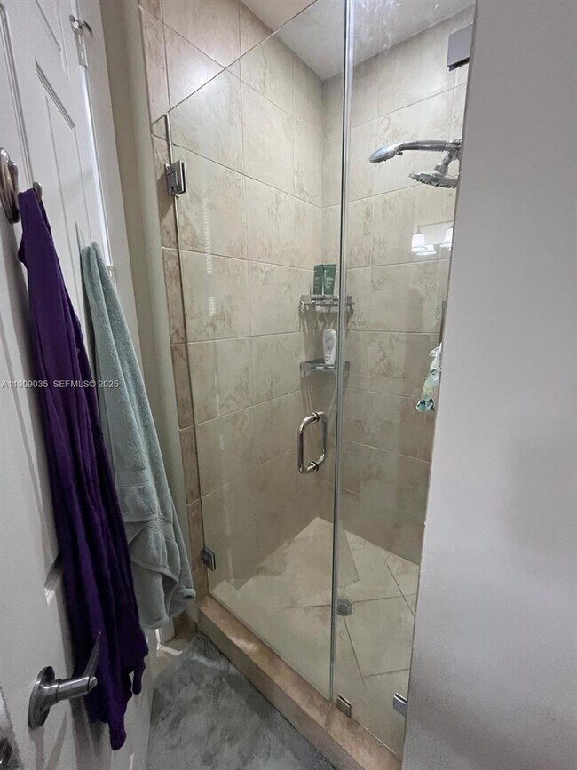 Building Photo - 1300 Ponce de Leon Blvd