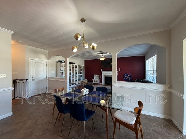 Building Photo - 516 Bells Hollow Ct