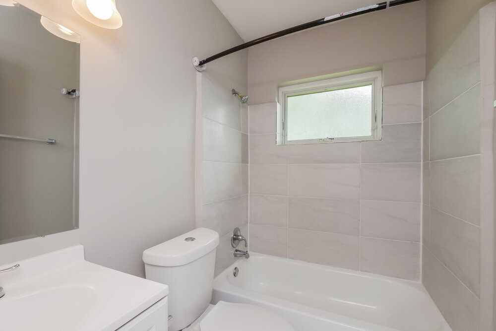 Building Photo - 5809 Buchanan St