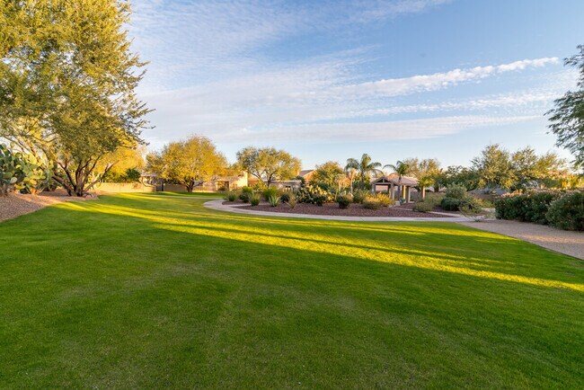 Building Photo - 9315 E Aster Dr