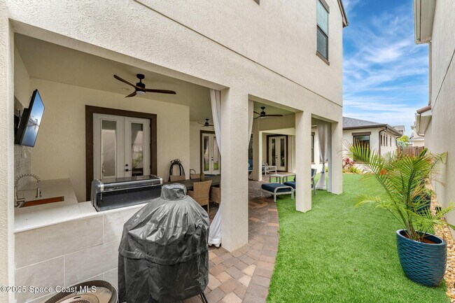 Building Photo - 2300 Addison Dr