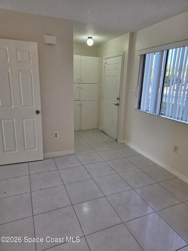 Building Photo - 4739 Sisson Rd