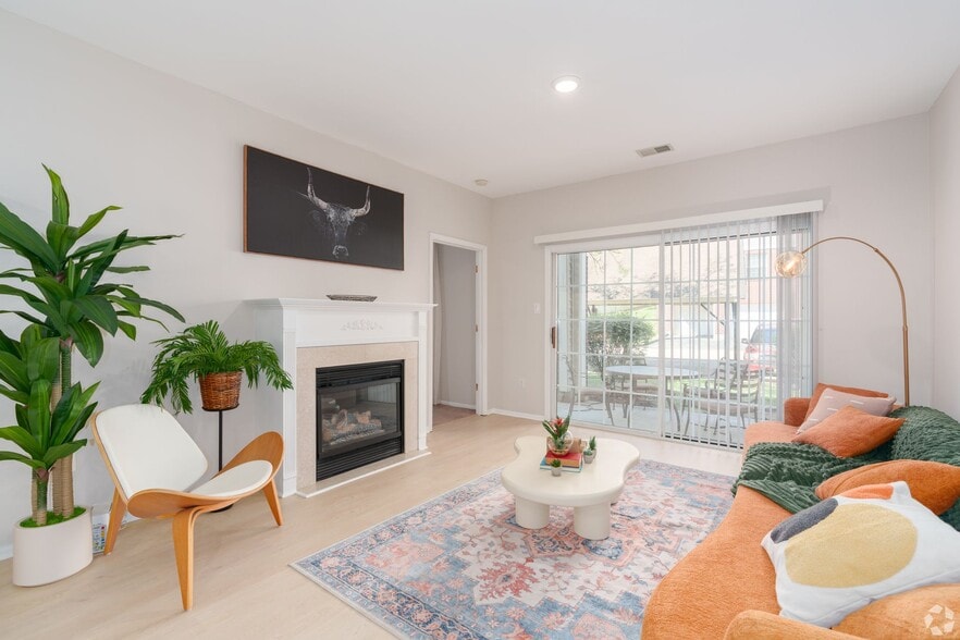 Building Photo - Carriage Place at Lake Chesterfield