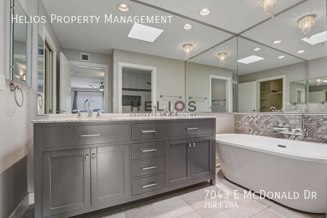 Building Photo - 7043 E McDonald Dr