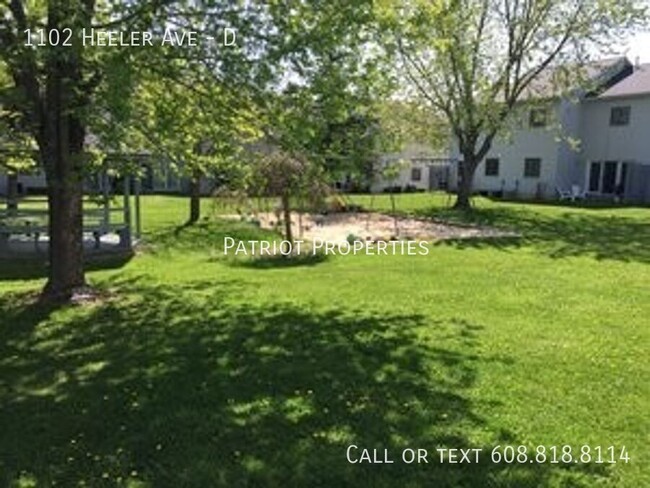 Building Photo - 3 bedroom/ 1.5 bath Townhome in Tomah, WI