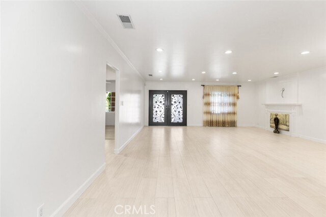 Building Photo - 13936 Magnolia Blvd