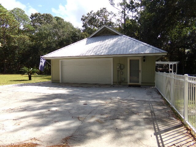 Building Photo - 14 Egret Dr