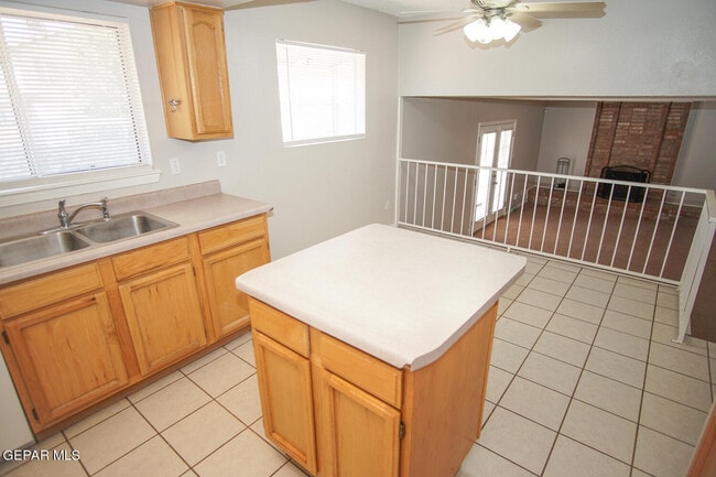 Building Photo - 2348 Mermaid Dr