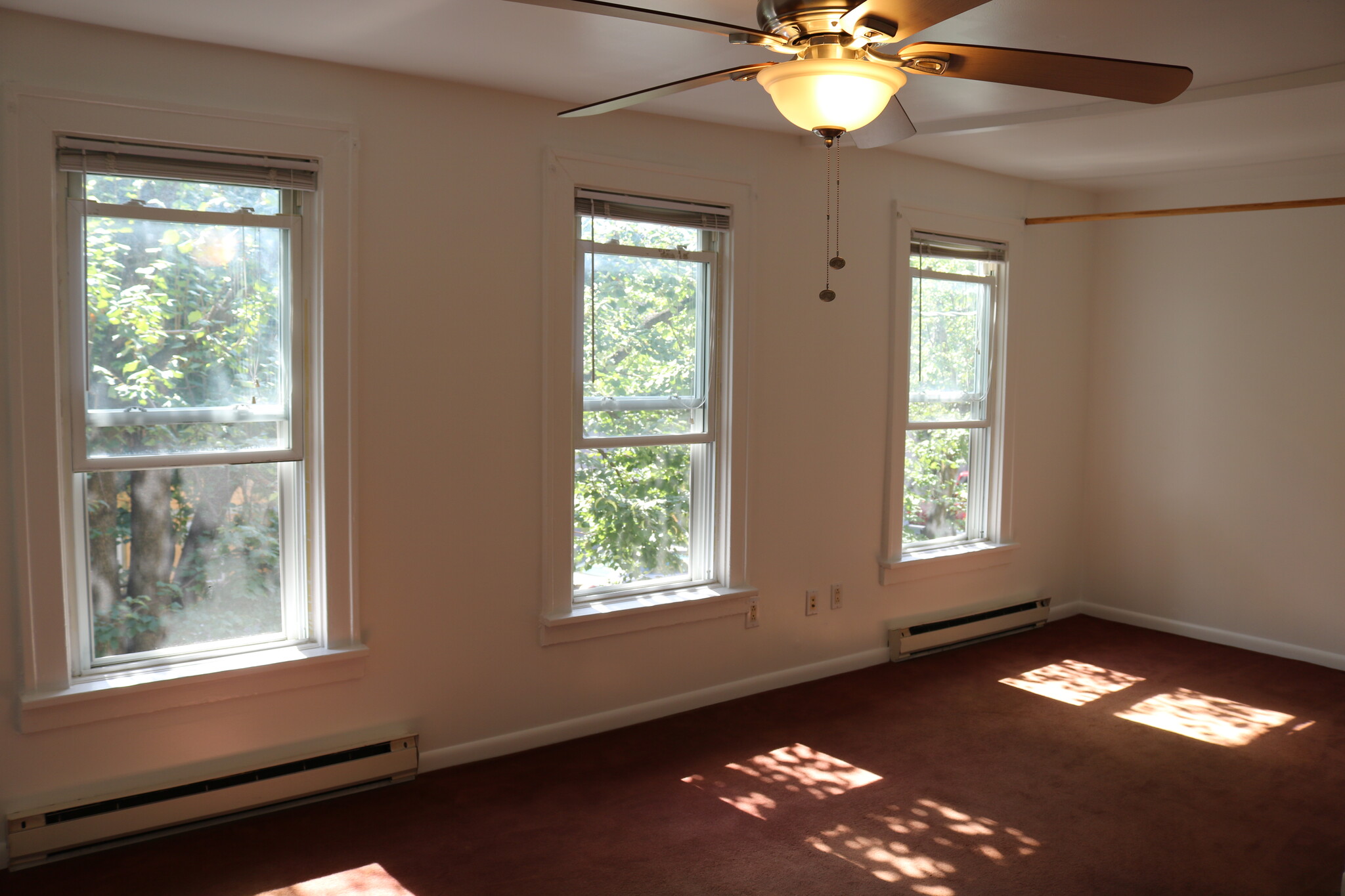 Living room - 239 Elm St