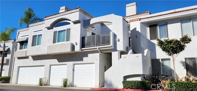 Primary Photo - 28193 Via Luis