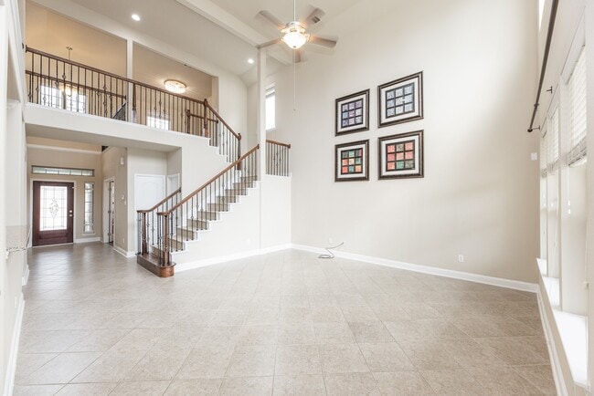 Building Photo - 6123 Northcrest Village Way