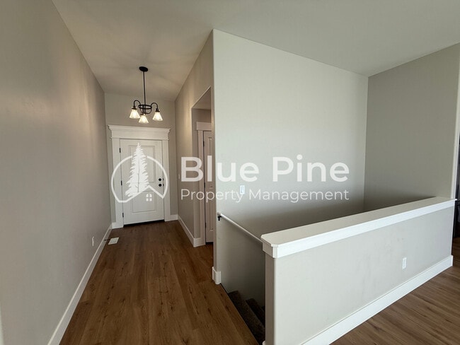 Building Photo - 3758 Inglewood Dr