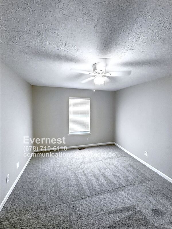 Building Photo - 4060 Day Trail S