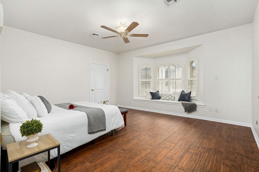 Building Photo - 3411 Nightfall