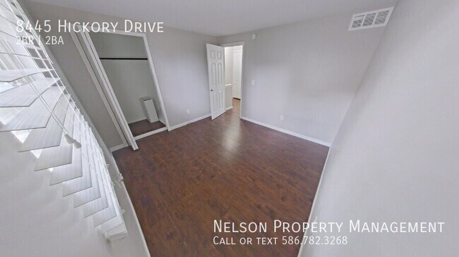 Building Photo - 8445 Hickory Dr