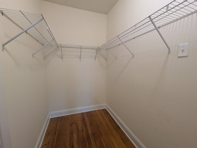 Building Photo - 2617 N Spaulding Ave