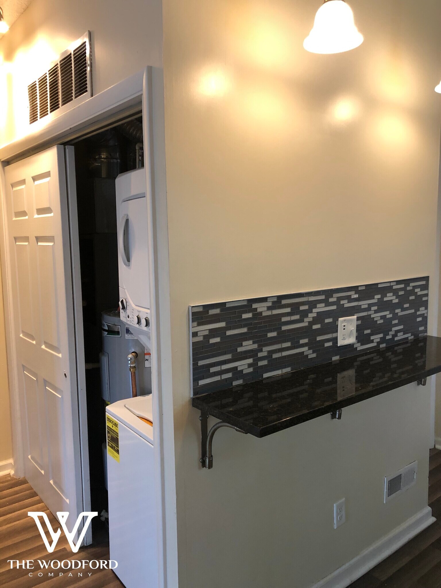 Building Photo - 1641 Summit Street