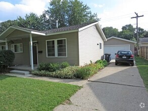Building Photo - 2317 Miller Ave