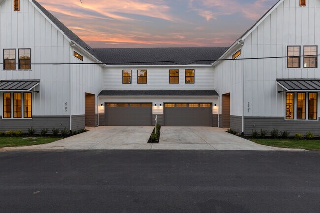 Primary Photo - 2701 Vilbig Rd