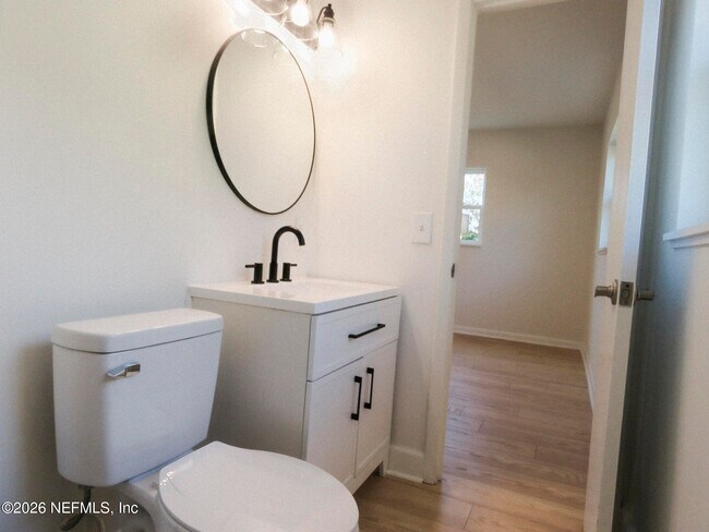 Building Photo - 43 Saratoga Cir N