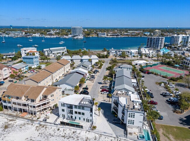 Building Photo - 16 Gulf Breeze Ct