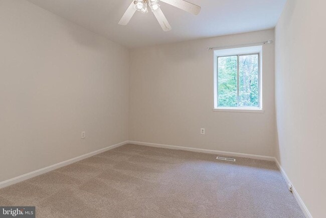 Building Photo - 3840 Persimmon Cir