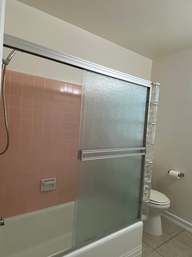 Building Photo - 1820 Verdugo Loma Dr