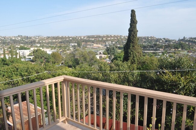 Building Photo - La Mesa Detached 4Br/2BA located in Academ...
