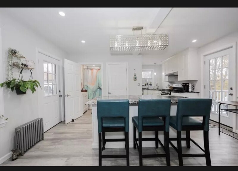 Building Photo - 35 Honora Ave