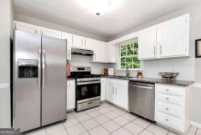 Building Photo - 3860 Maple Wood Trail