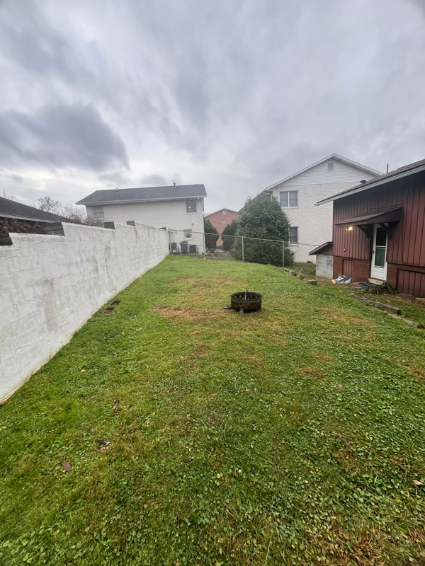 Building Photo - 126 Simpson St