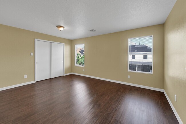 Building Photo - 1119 Mossy Branch St